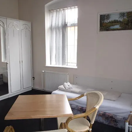 A Restaurace Kůlna 3*