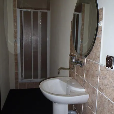 A Restaurace Kůlna 3*